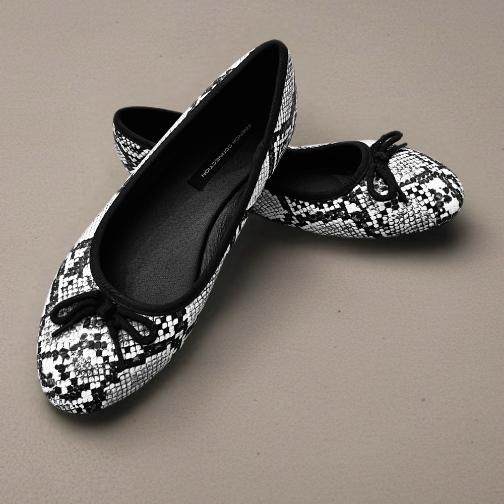 NEW French Connection Diana Snake Print  Black/White Ballet Flats Size 6.5